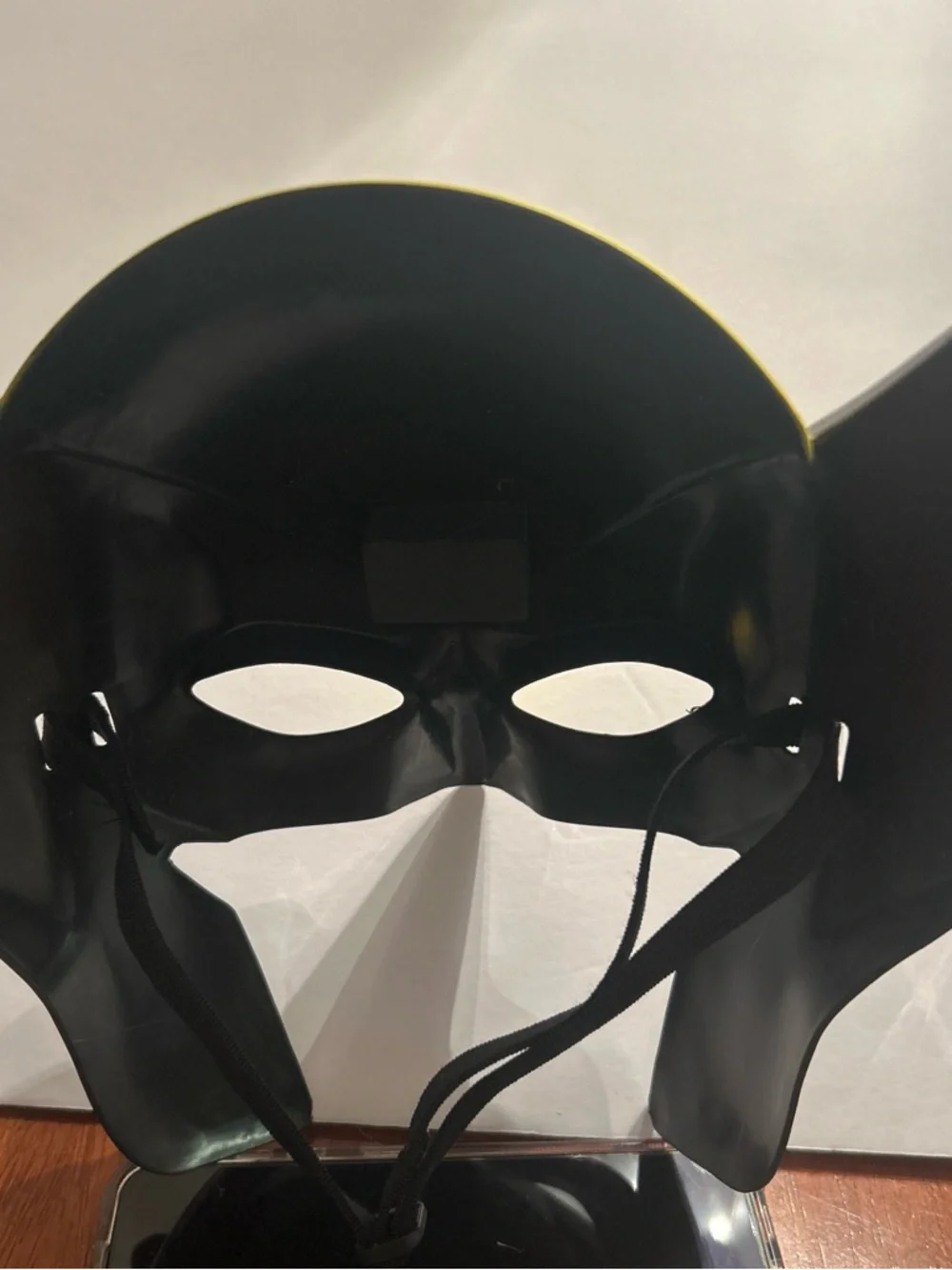 Marvel Wolverine Kids Costume Mask Black and Yellow - Picture 4 of 6